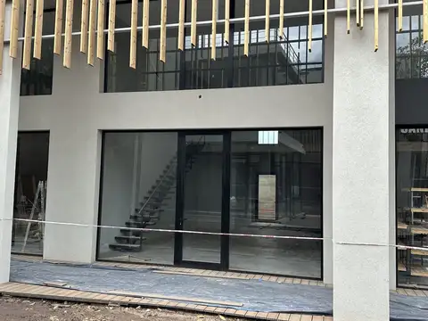 Local en Alquiler en Bella Vista, USD 2.000