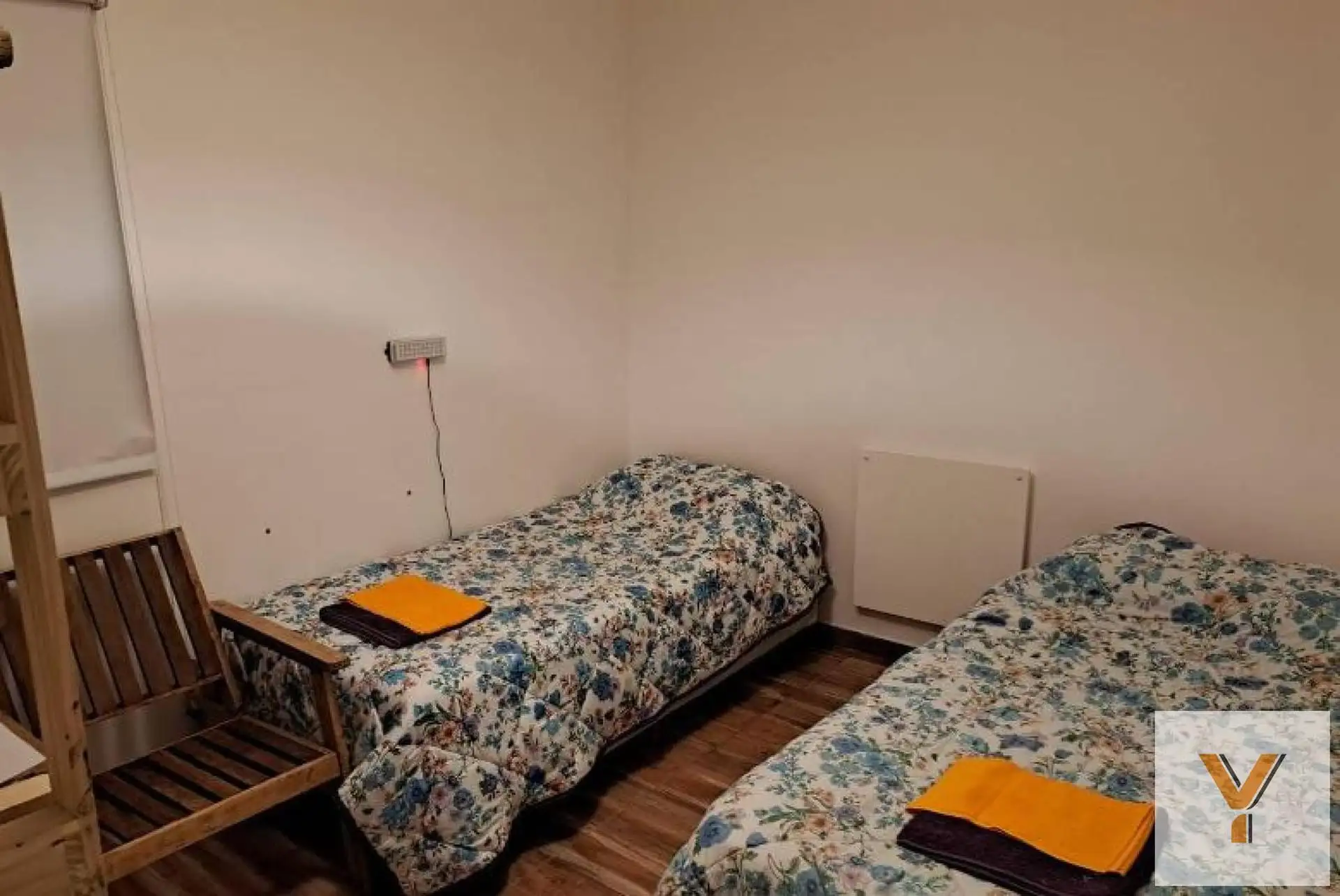 Casa 2 dorm, 96 m² cub. con patio, galería semi cubierta y parrilla — Balcarce
