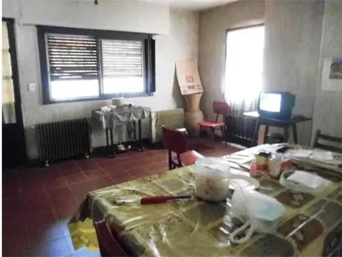 Casa 6 ambientes con 3 baños