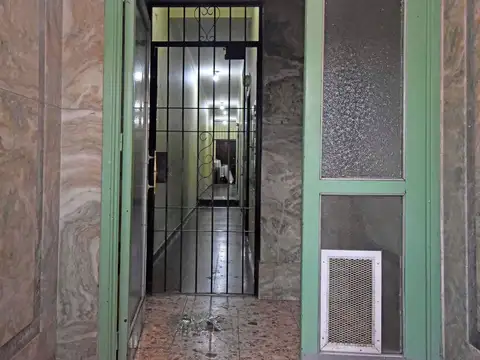 Depto Tipo Casa en Venta 56 años