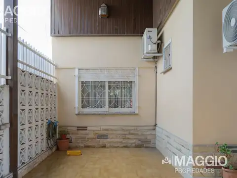 Depto Tipo Casa en Venta de 3 ambientes