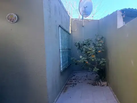 Depto Tipo Casa 3 ambientes con 1 baño