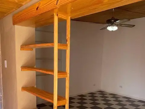 Depto Tipo Casa en Alquiler de 2 ambientes