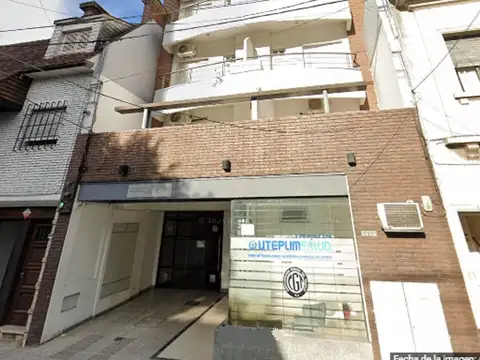 VENTA COCHERA A MTS. DE BV. PELLEGRINI