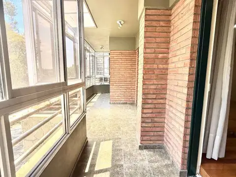 DEPARTAMENTO 4 AMBIENTES VENTA CASEROS COCHERA