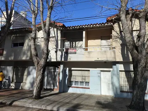 PH al Frente con Balcón – 2 Dormitorios a 200 mts del Mar.