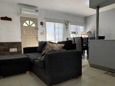 DUPLEX EN VENTA CON PATIO A ESTRENAR