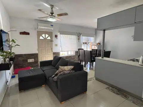 DUPLEX EN VENTA CON PATIO A ESTRENAR