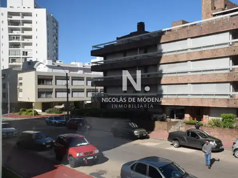 Departamento en Venta en Península, USD 105.000