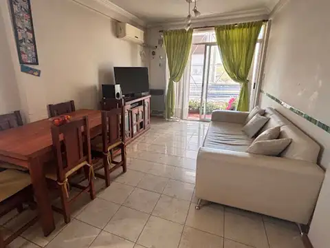 VENTA DEPTO 2 AMB GUARDACOCHE EN ESCALADA APTO CRE