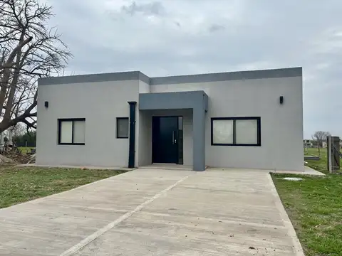 VENTA CASA SAN SEBASTIAN AREA 2 - 4 AMBIENTES