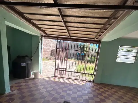 CASA EN VENTA - YAPEYU 2332 - VGG