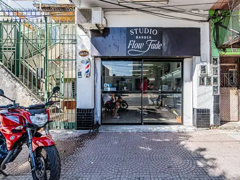 VENTA PH CON LOCAL EN GENERAL SAN MARTIN - SIN EXPENSAS