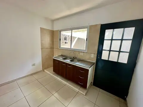 VENTA DÚPLEX 3 AMBIENTES CON PATIO EN WILLIAM C. MORRIS, HURLINGHAM
