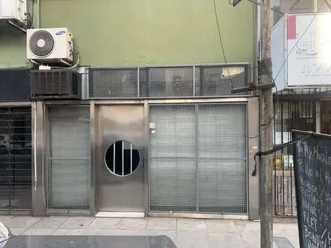 LOCAL EN EXCELENTE UBICACIÓN A MTS DE AV. MITRE 