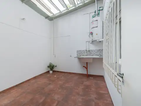 Depto Tipo Casa en Venta con 1 cocheras
