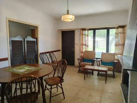 Calle 47 100