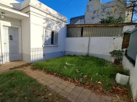 Abdón García 4500