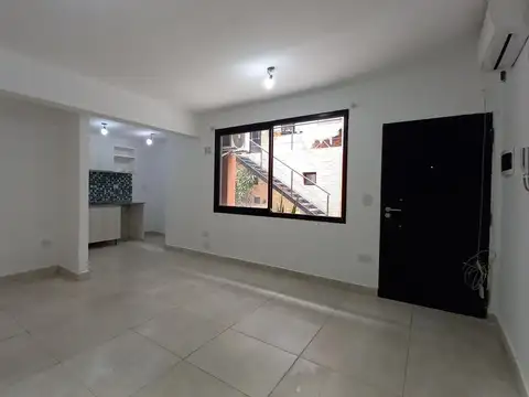 Depto Tipo Casa en Venta en Lanus Este, USD 43.000