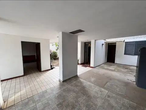 Casa en Alquiler de 3 dormitorios