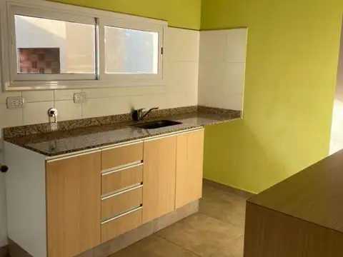 Depto Tipo Casa en Alquiler de 1 dormitorio