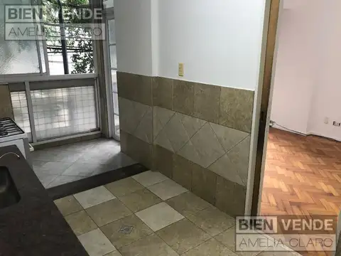 VENTA DEPARTAMENTO 3 AMBIENTES | FRENTE CON BALCÓN | BALVANERA | ESQUINA MORENO