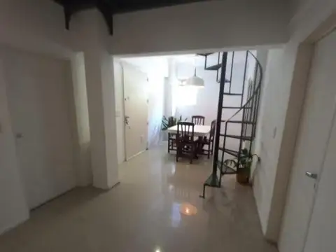 Depto Tipo Casa en Alquiler en Flores Norte, USD 950