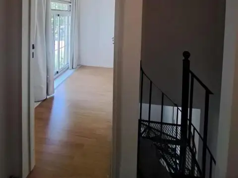 Depto Tipo Casa en Alquiler de 4 ambientes