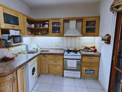 Depto Tipo Casa en Venta de 4 dormitorios
