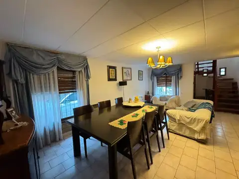 Casa en Venta de 5 dormitorios