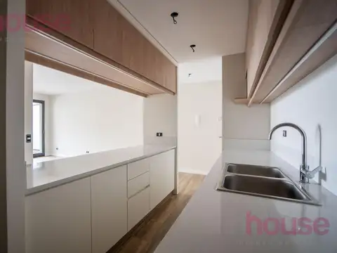 3 Ambientes con cochera incluida en Bajo Belgrano