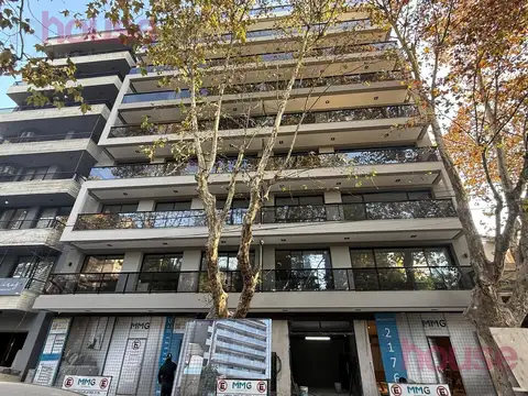 3 Ambientes con cochera incluida en Bajo Belgrano