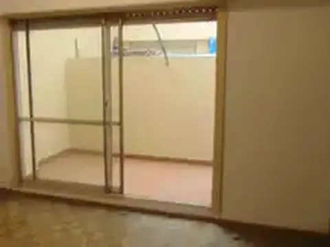 Departamento en Alquiler en Parque Patricios, $ 450.000