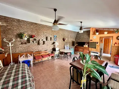 Casa en Alquiler en Granadero Baigorria, $ 560.000