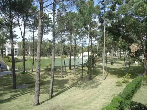 Complejo Solanas , Piso G