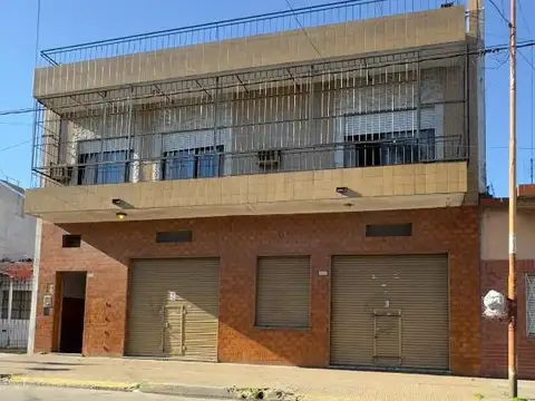 VENTA EN BLOCK - 2 LOCALES + VIVIENDA 4 AMBIENTES