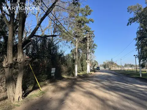 Terreno sobre asfalto en Manzanares - Pilar