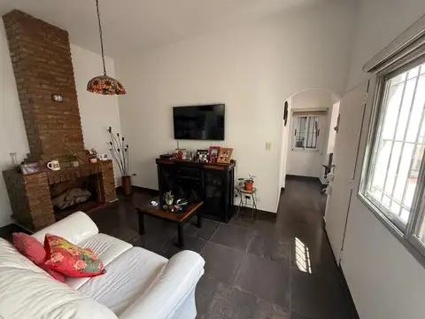 Depto Tipo Casa en Venta en Olivos, USD 185.000