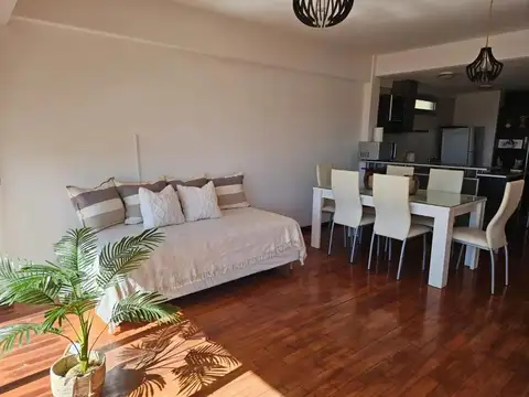 Avenida Rivadavia e/ Oroño y Juan Jose Biedma