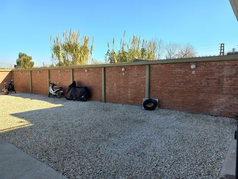 Departamento en Venta en Los Hornos, USD 73.000