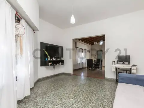 Pichincha 3000, Piso 0