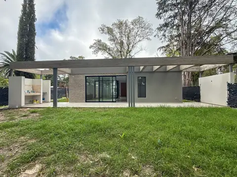 Casa en Venta en City Bell, USD 230.000