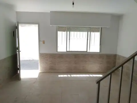 Casa de pasillo en Alvear 465 - 2 dormitorios - Pichincha