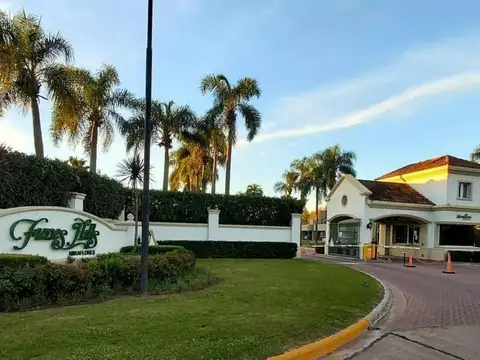 Av. Fuerza Aerea  al 4000 - Miraflores (Funes Hills)