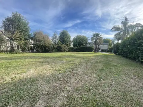 Av. Fuerza Aerea  al 4000 - Miraflores (Funes Hills)