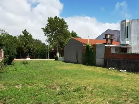 Terreno en Venta 48  mts Fondo