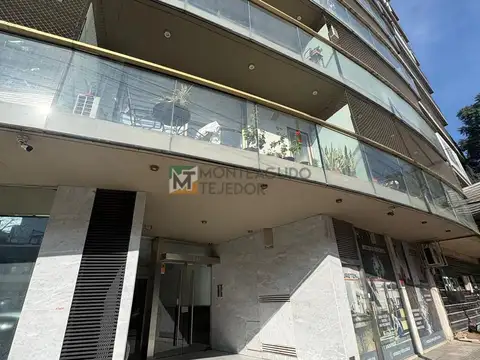 IMPECABLE 3 AMB, CON BALCON ATERRAZADO, TOILETTE, LUMINOSO,LOSA RADIANTE,PISCINA CON SOLARIUM, SUM, GYM, LAUNDRY