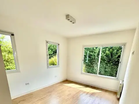 Casa en Alquiler en Rumenco, USD 2.200