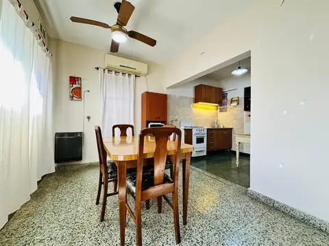 Casa 2 ambientes con 1 baño