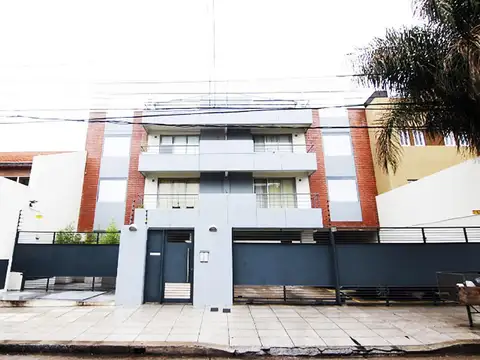 Jose Ingenieros al 1800 entre Quintana y D F Sarmiento